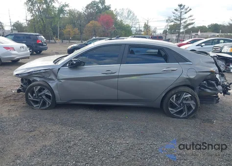 2024 Hyundai Elantra Sel z USA, uszkodzony, nr VIN KMHLS4DG7RU643596